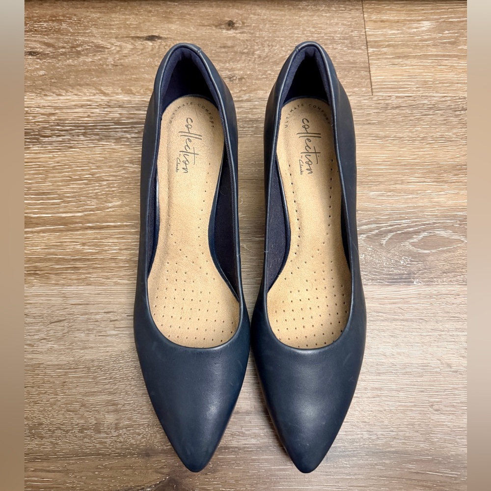 Clarks Linvale Jerica Heels in Navy Leather, Women’s Size 9W